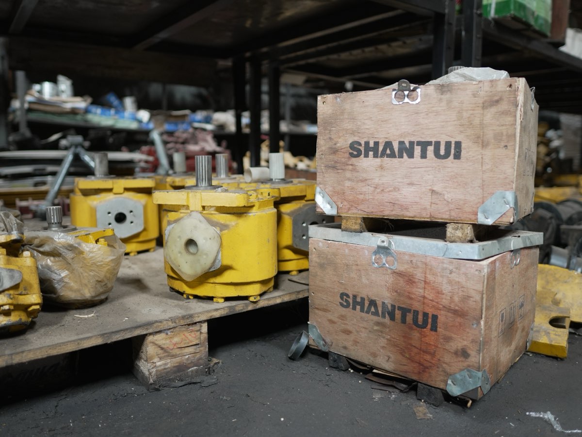 Hydraulic Pumps — Shantui SD16, SD22, SD32 in stock at Ajale Enterprises Ltd, Industrial Area, Nairobi